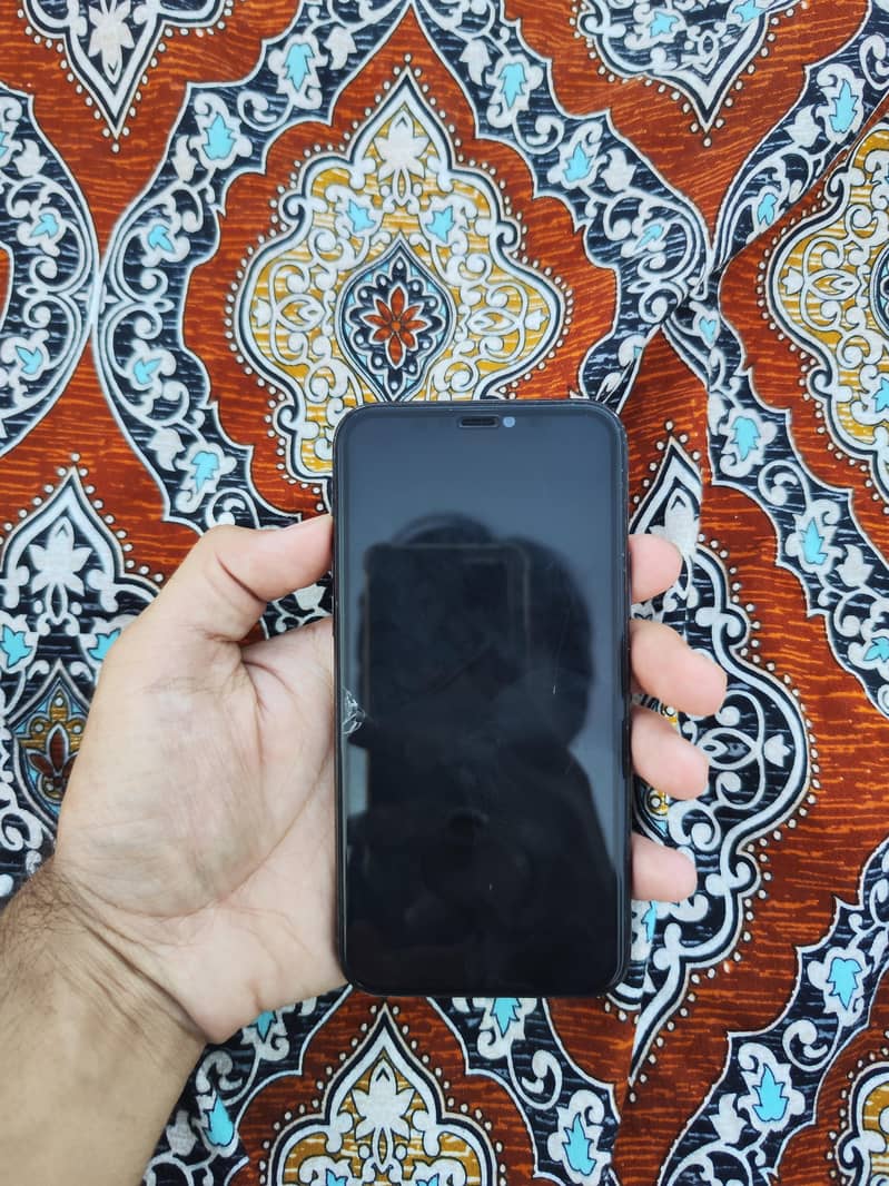 Apple iPhone 11 Pro 6