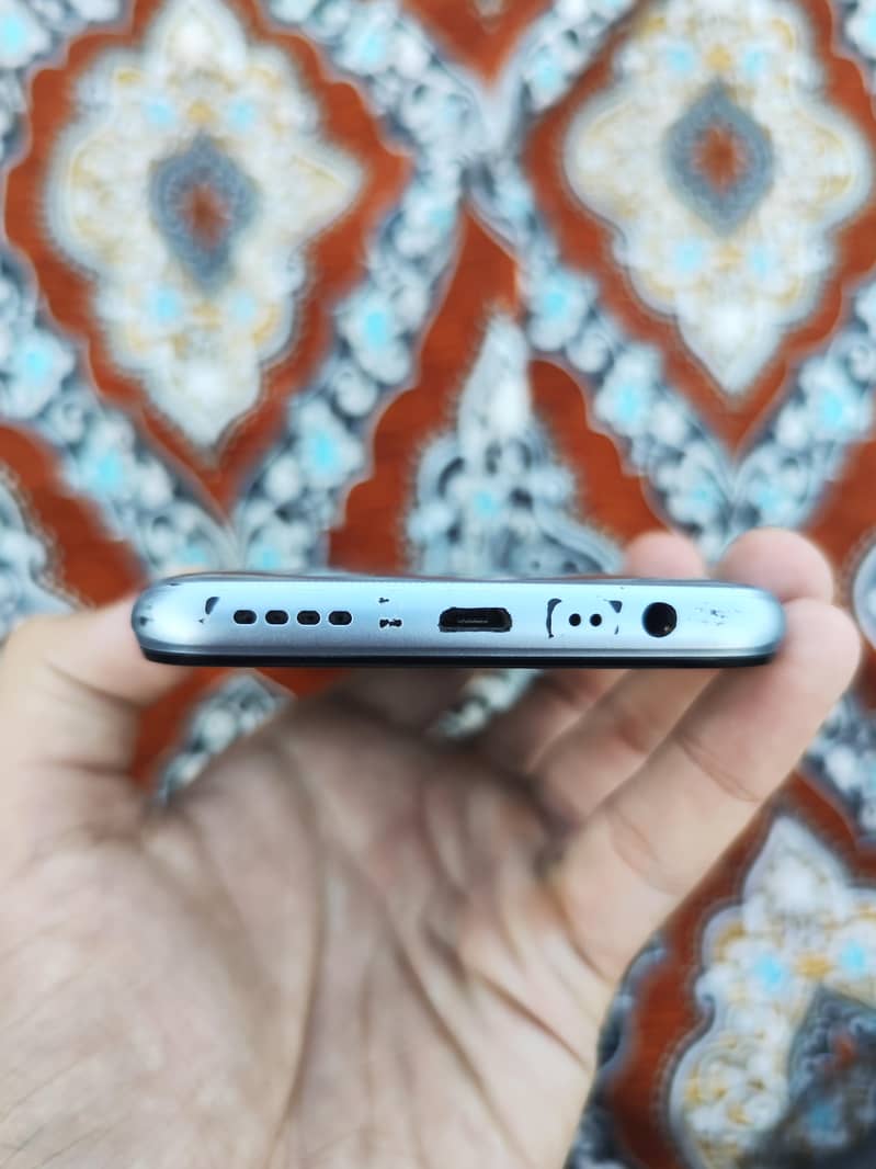 Apple iPhone 11 Pro 12