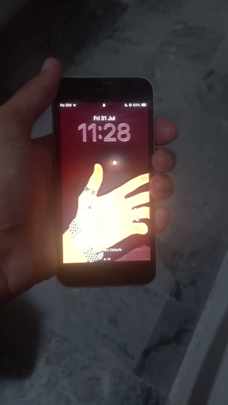 IPHONE SE 2020 3