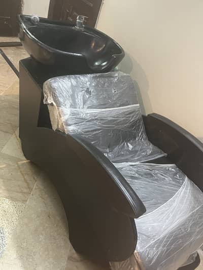 Shampoo unit/wash point