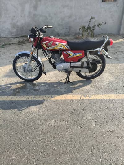 Honda 125 2025 Model first owner Bio on the spot