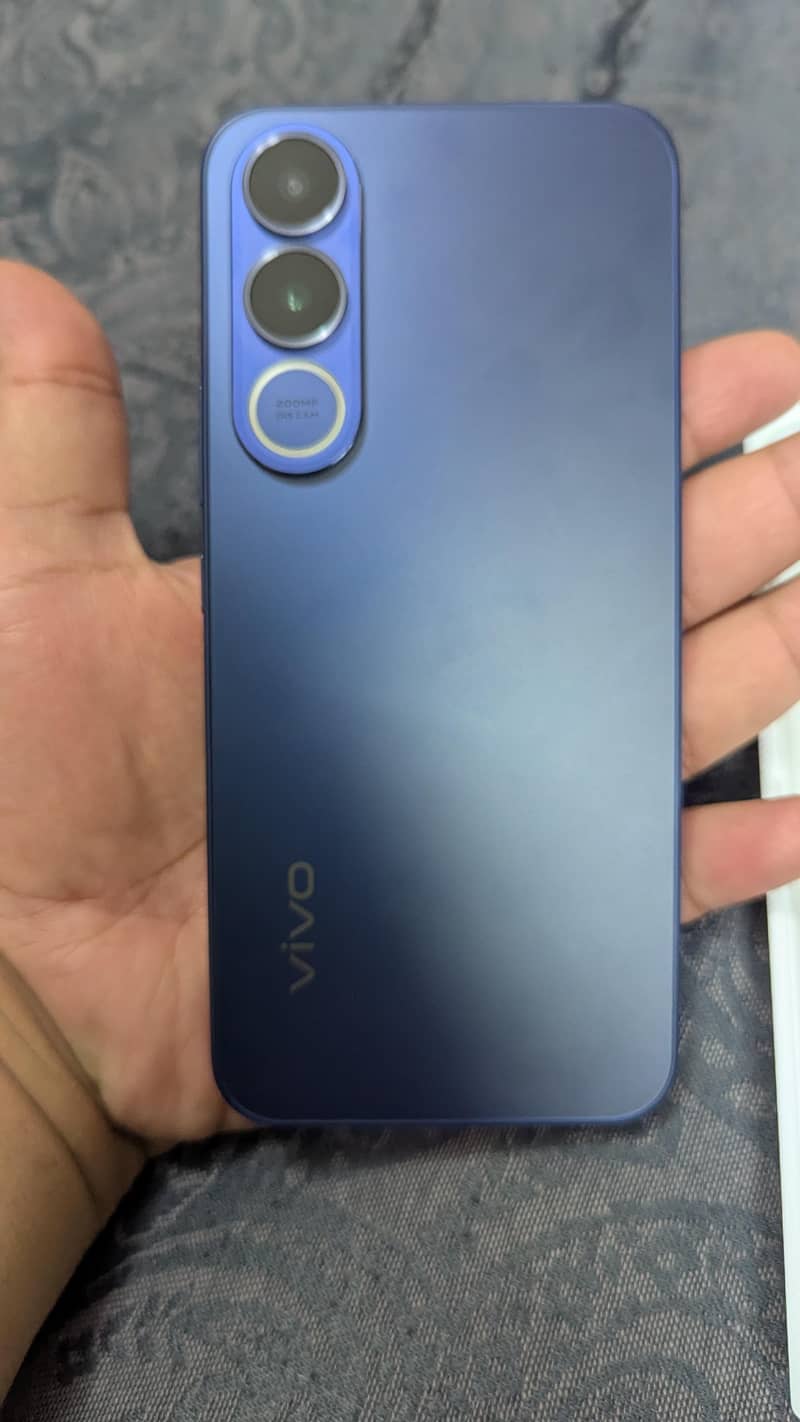 Vivo V70 FE 5G 5