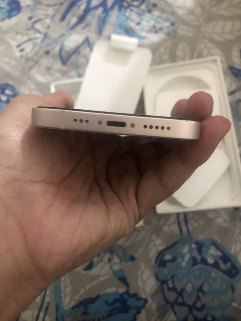 Apple iPhone 13 3