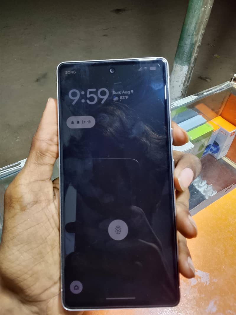 Google Pixel 7 4