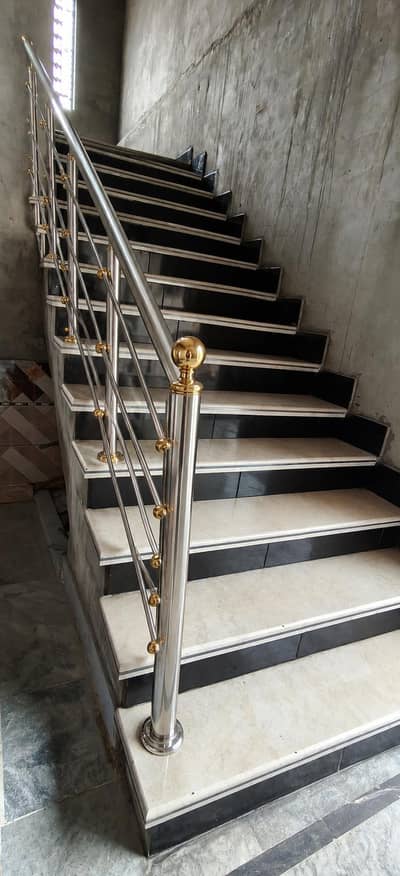 Steel railing ki service chahye