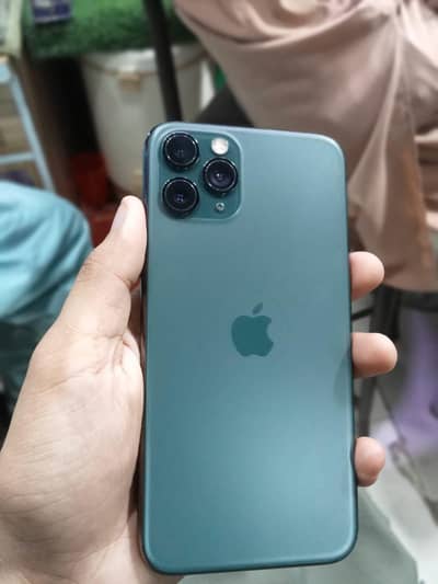 Apple iPhone 11 Pro jinko lena ni ha wo masg ni kary