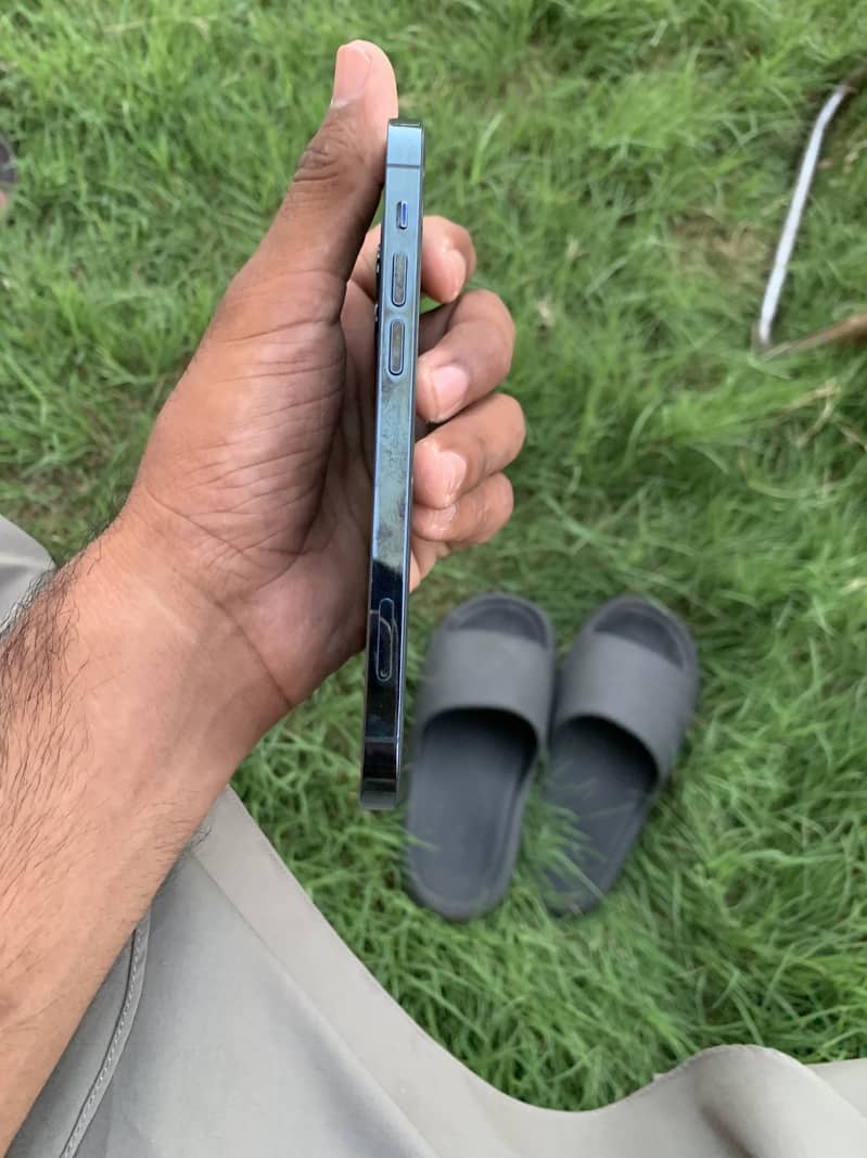 iPhone 12 pro 2