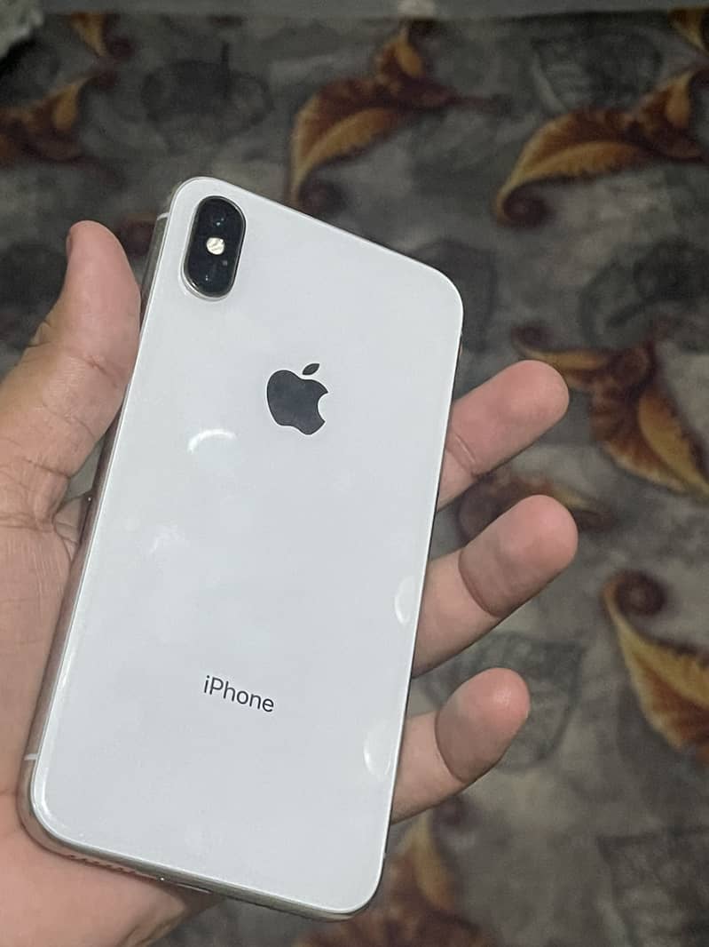 Apple iPhone X 5