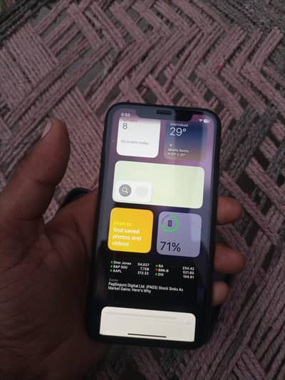 Apple iPhone XR 64 GB battery life 100 only battery change