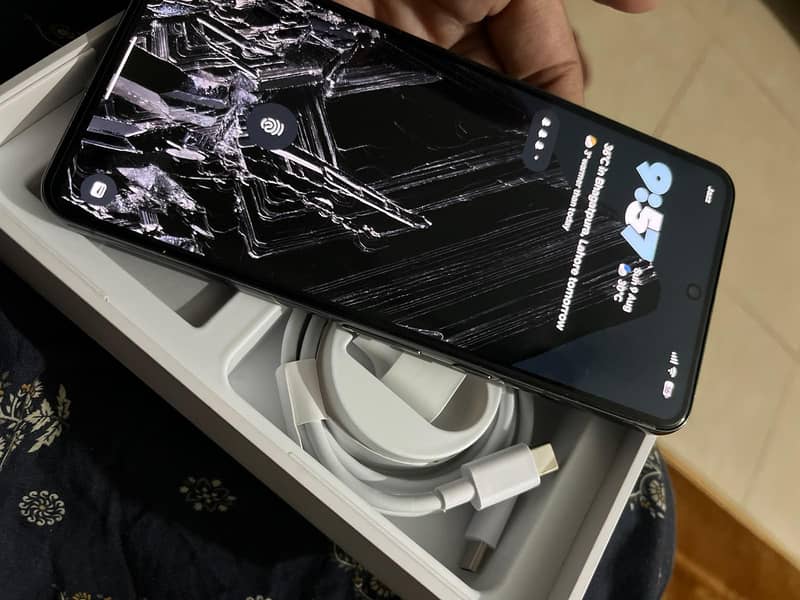 Google Pixel 8 Pro 0