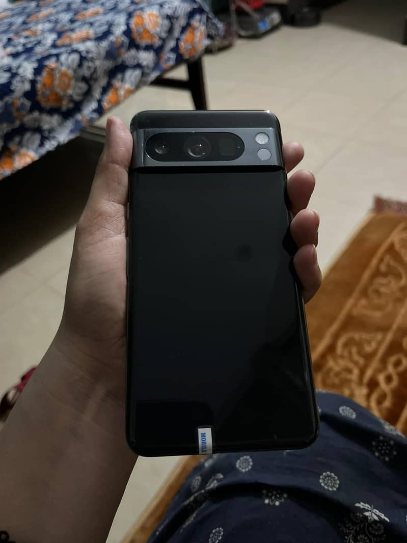 Google Pixel 8 Pro 2