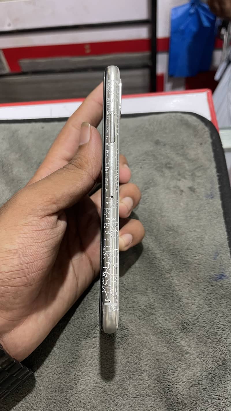 Mobile 1