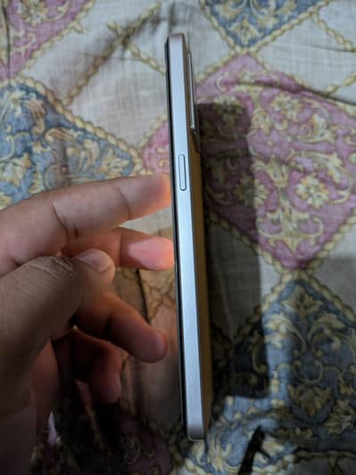 OPPO F21 Pro