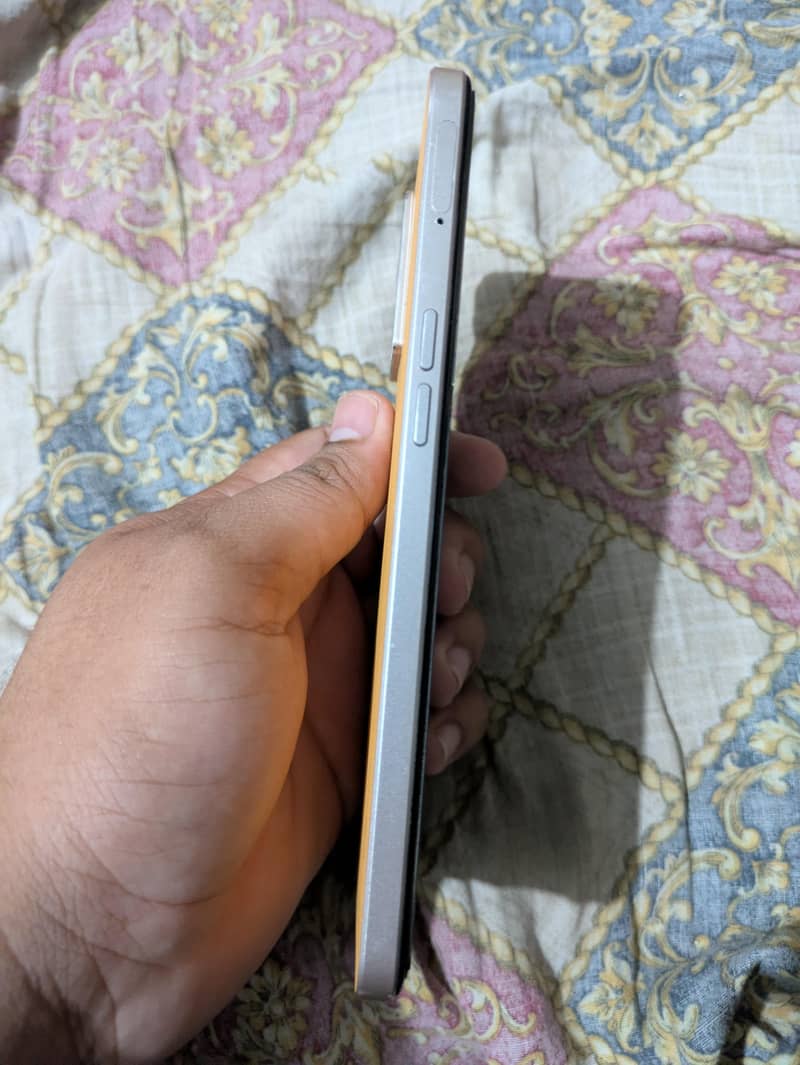 OPPO F21 Pro 4