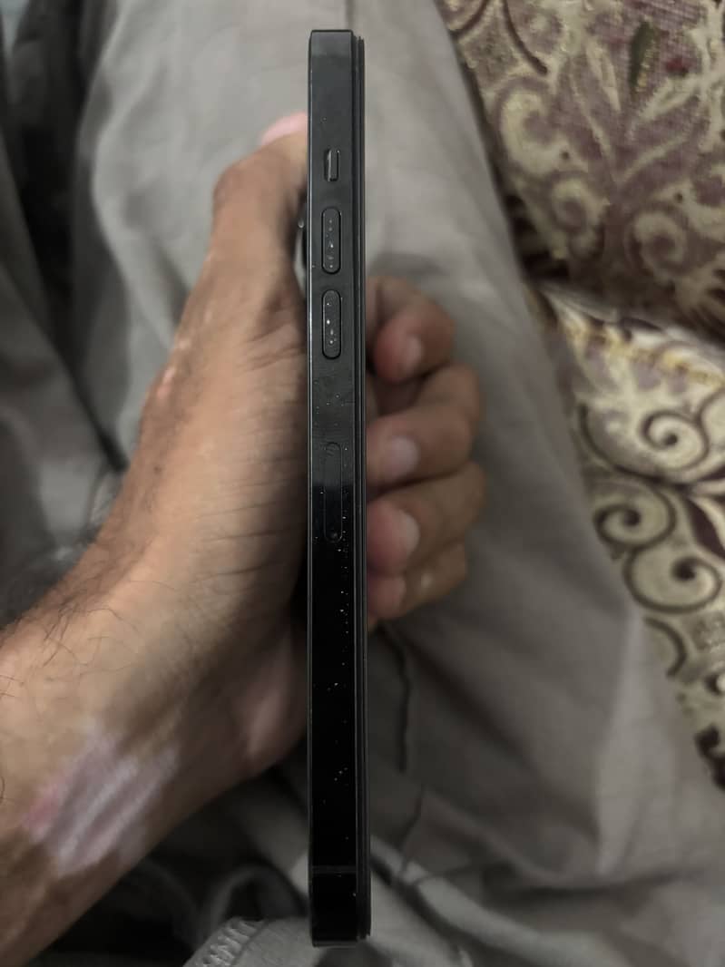 iphone 14 pro max 3