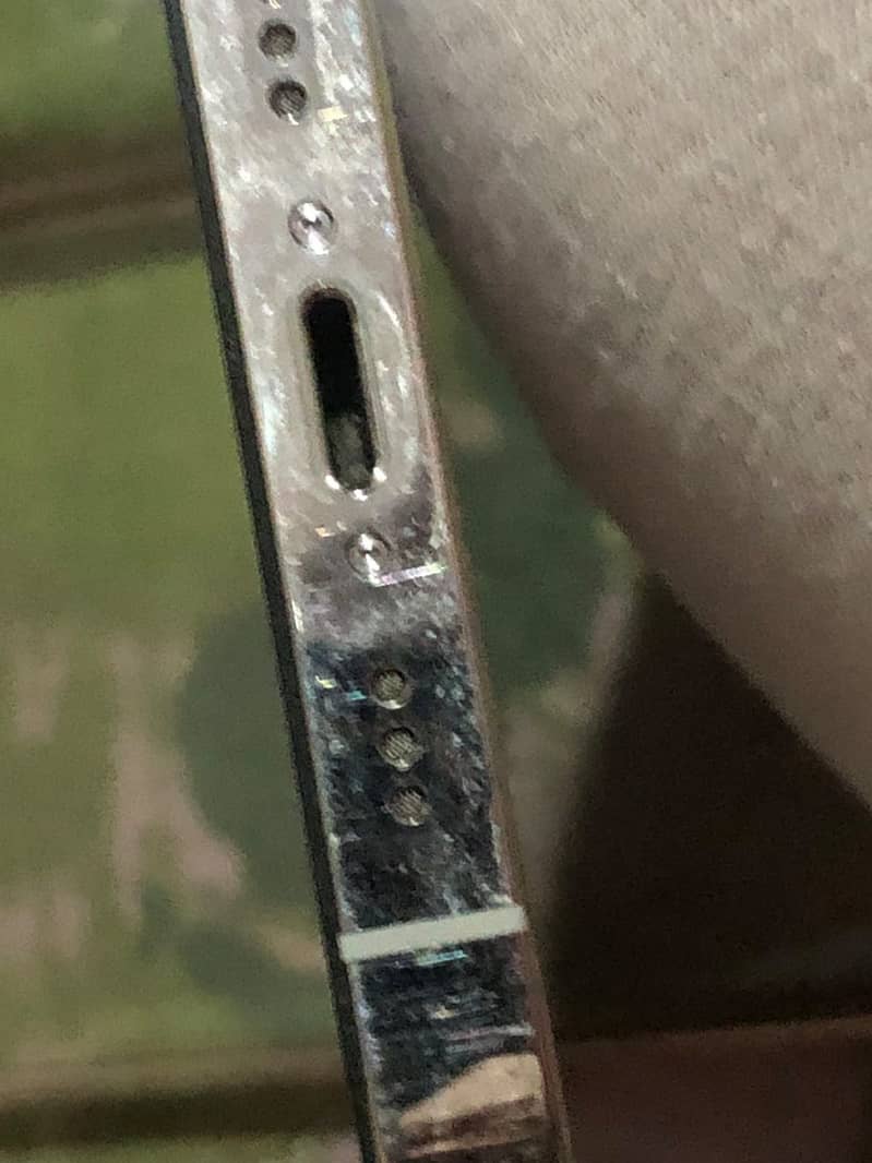 Apple iPhone 12 Pro 4
