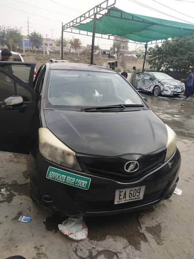Toyota Vitz 2011