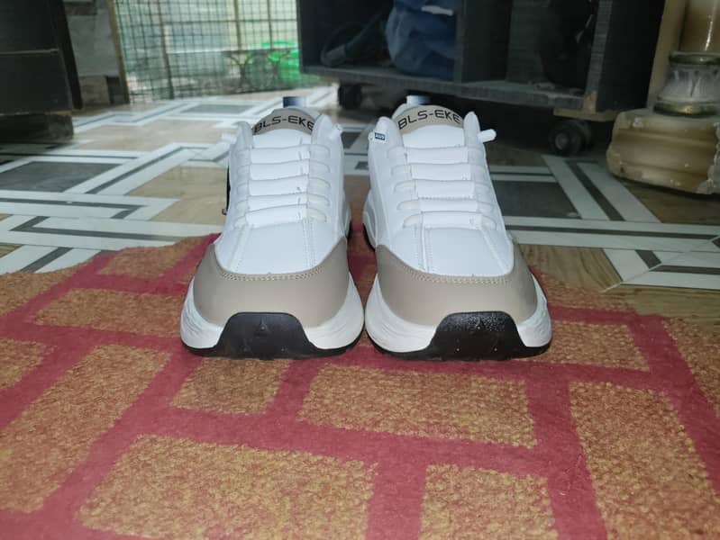 bls-Eke sneakers 8