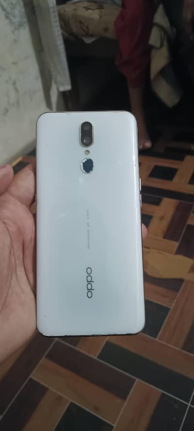 OPPO F11