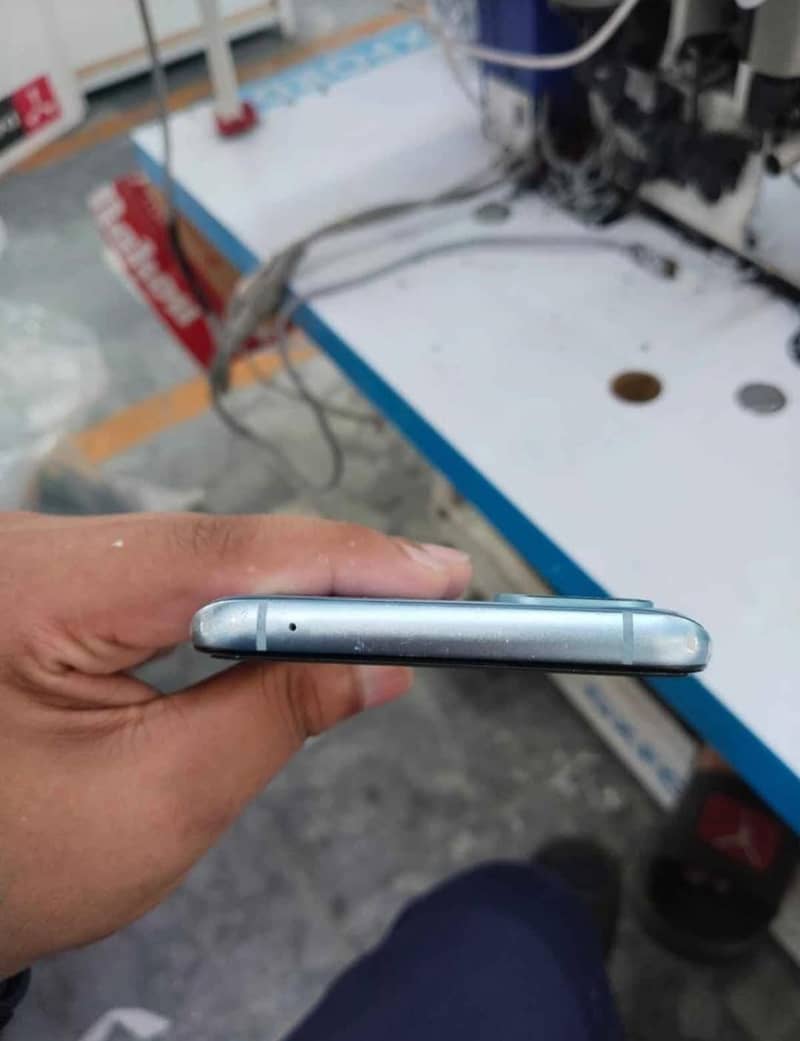 One Plus 9R 2
