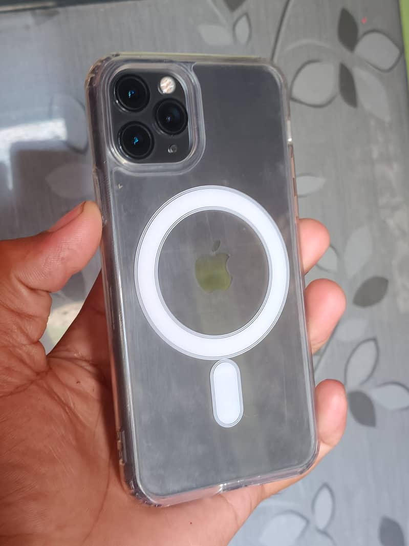 Apple iPhone 11 Pro 12