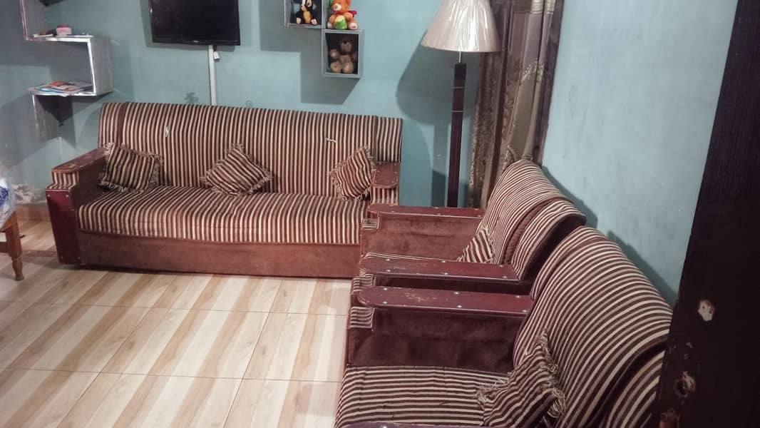 velvet sofa 0