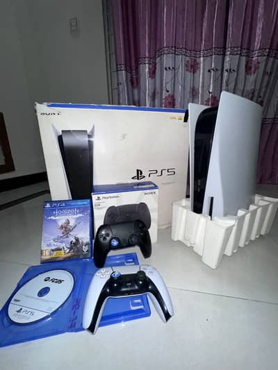 PS5 Disk Edition with extra original Controller and Games
