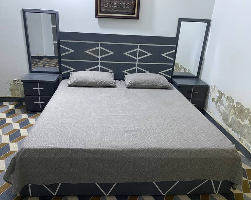 Complete bed set 0