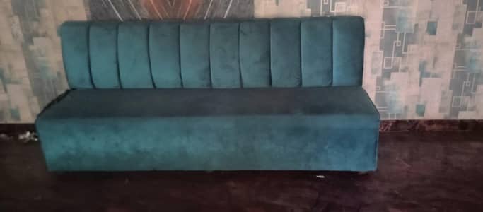 sofa and chairs for sale