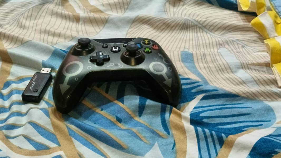 Xbox One X controller black 2