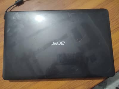 Acer Aspire ES1-531 | 4GB RAM | 128GB SSD + 500GB HDD | Pentium B960