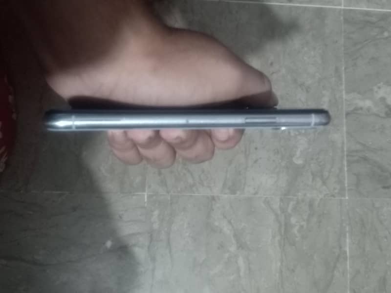Apple iPhone X 2