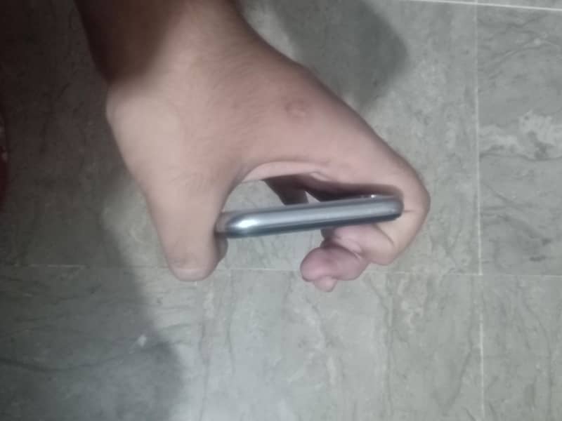 Apple iPhone X 6