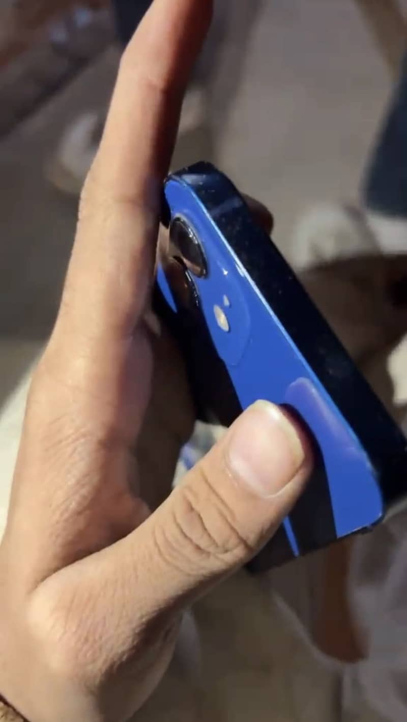 Apple iPhone 12 1