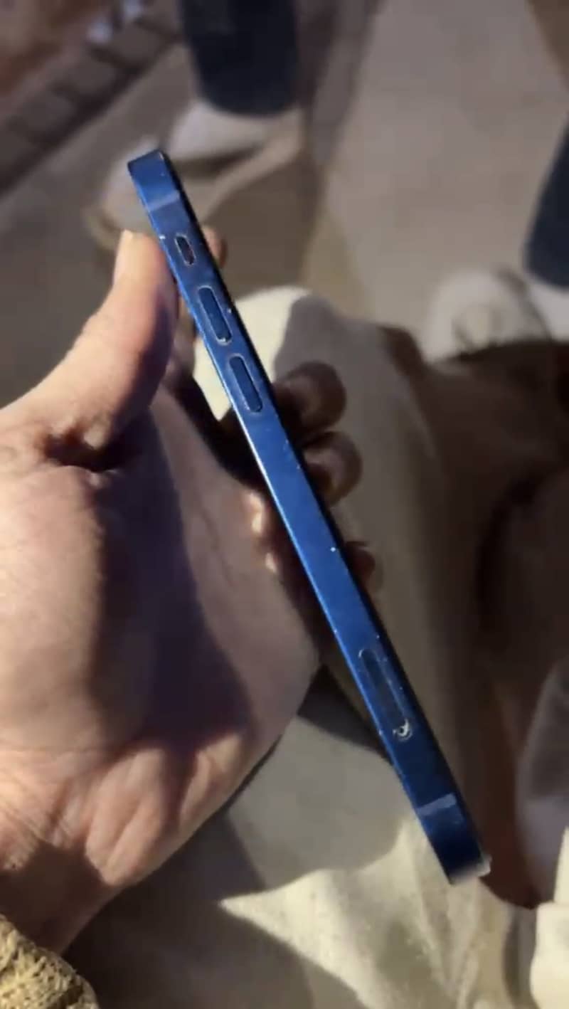 Apple iPhone 12 2