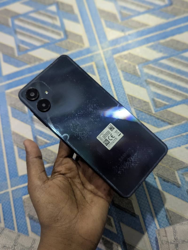 Samsung  A06 (complete box) 0
