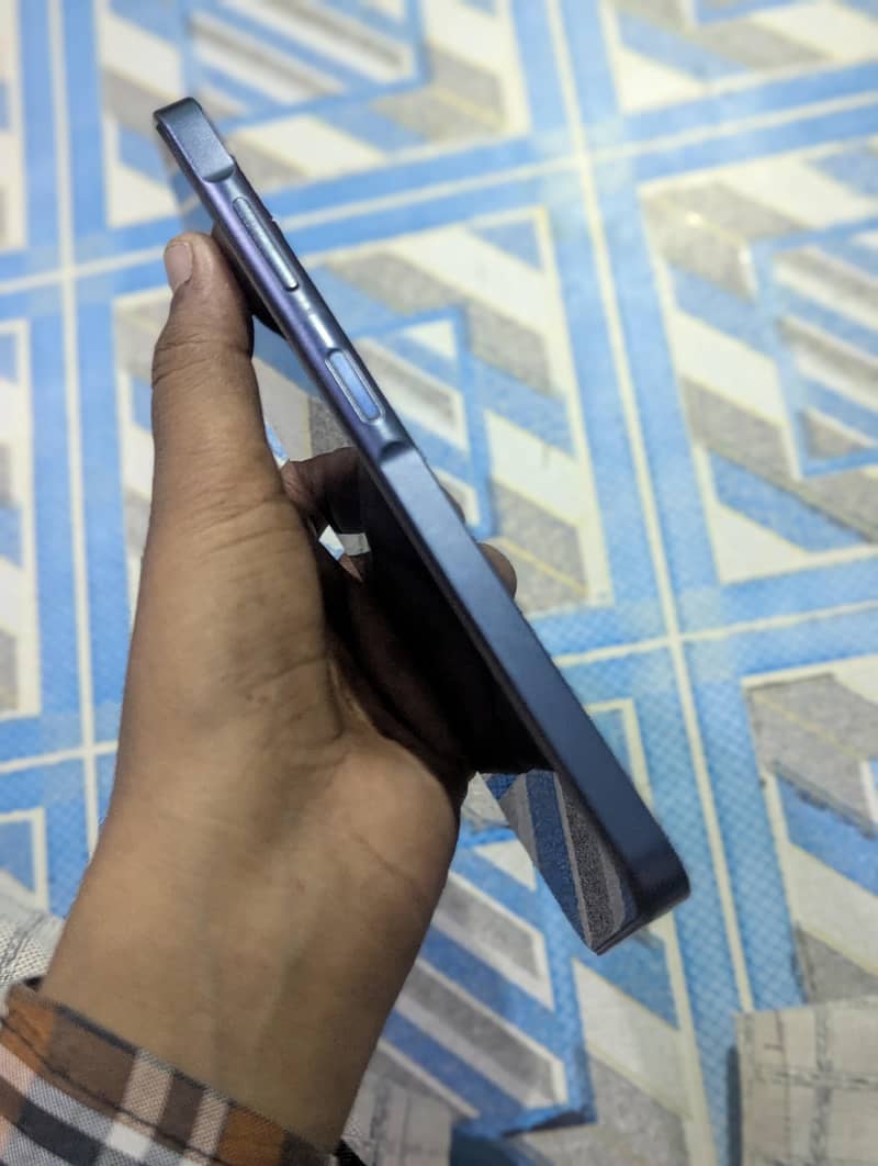 Samsung  A06 (complete box) 6