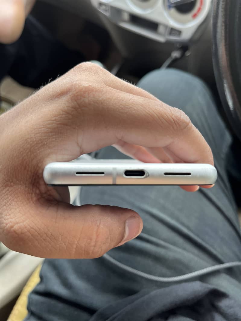 Google Pixel 7 5