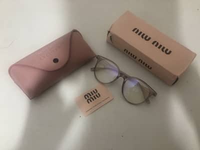 Branded glasses
