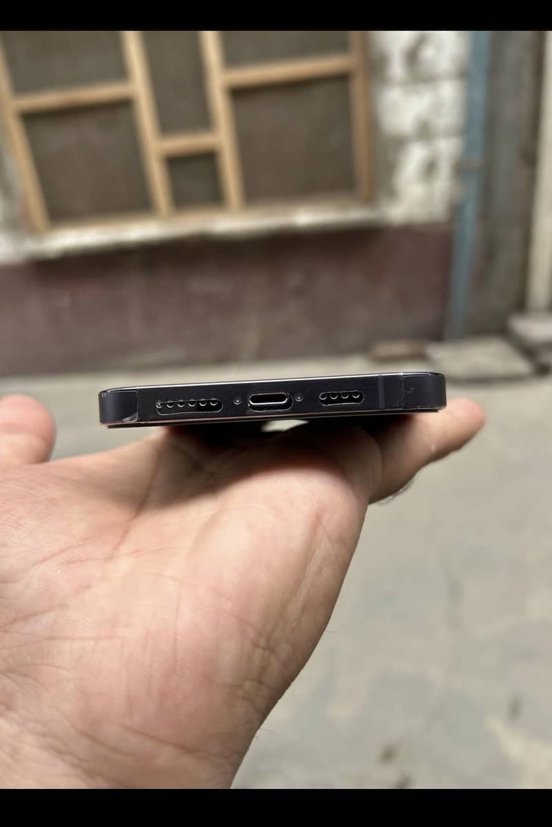 Apple iPhone 14 Pro 1
