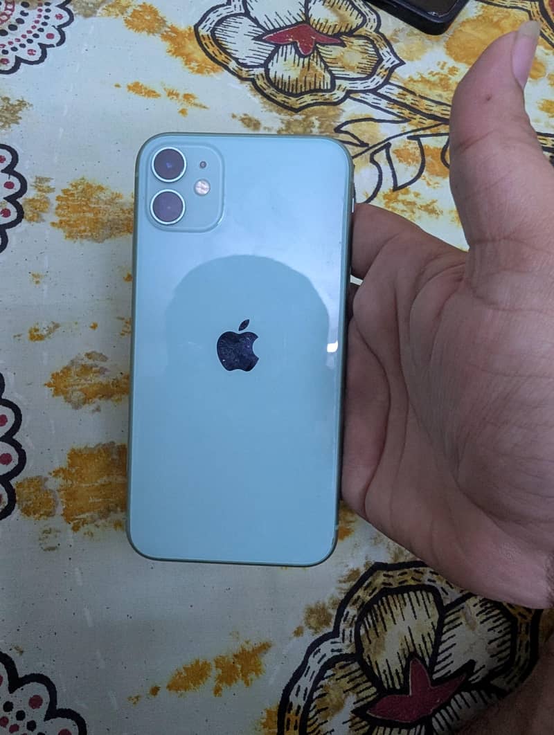 Apple iPhone 11 0