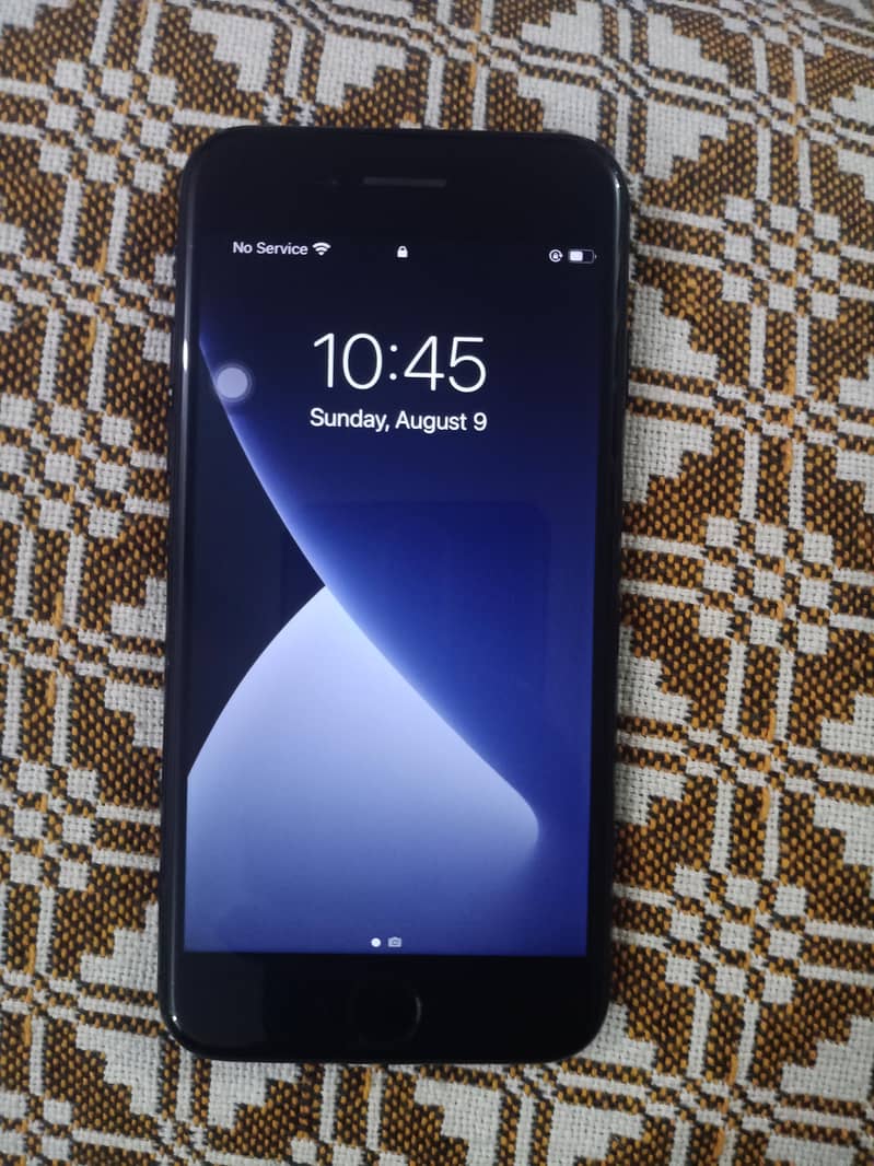 Apple iPhone 7 0