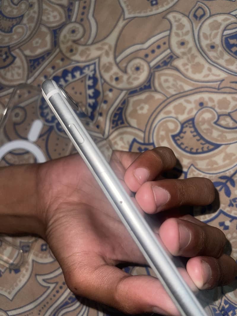 iPhone 8 Plus 3