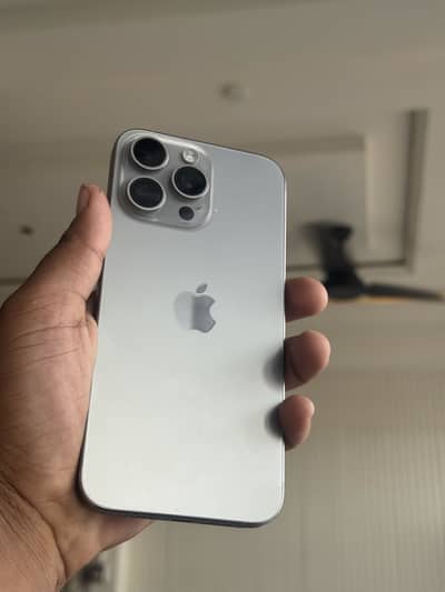 Apple iPhone 15 Pro Max