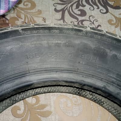 tyre tubless 14 number 15 number