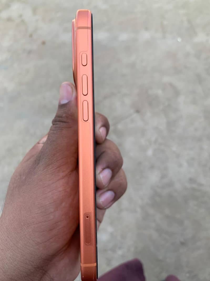 Apple iPhone 17 Pro Max 3