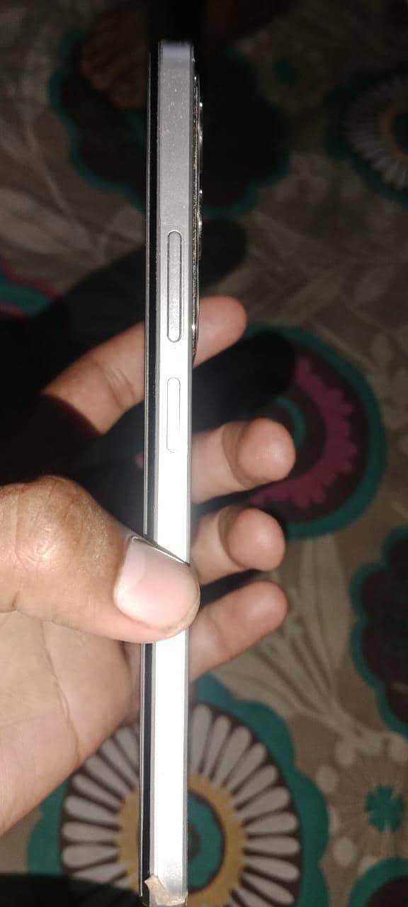Realme C71 3
