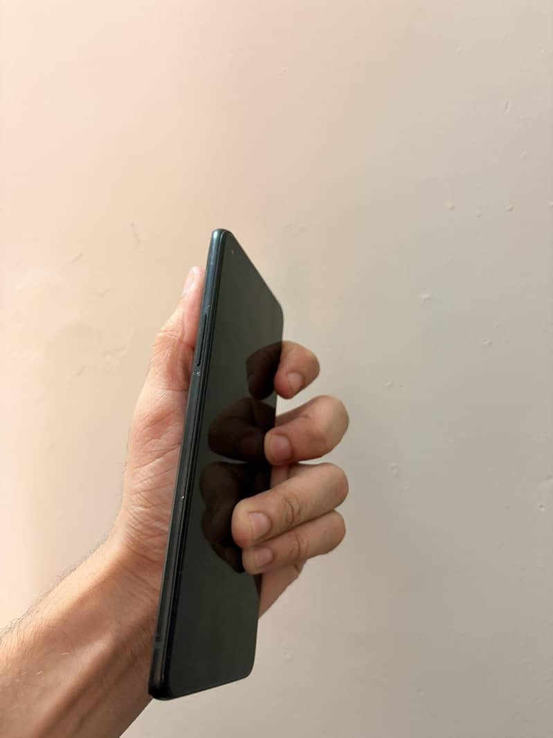 OnePlus 9r 4