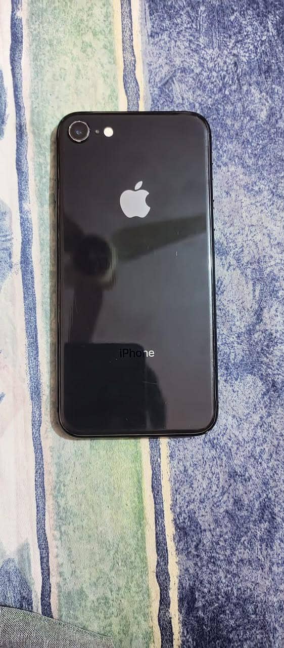 Apple iPhone 8 0