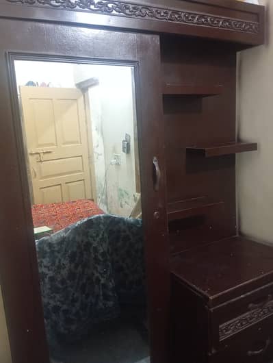 Dressing table
